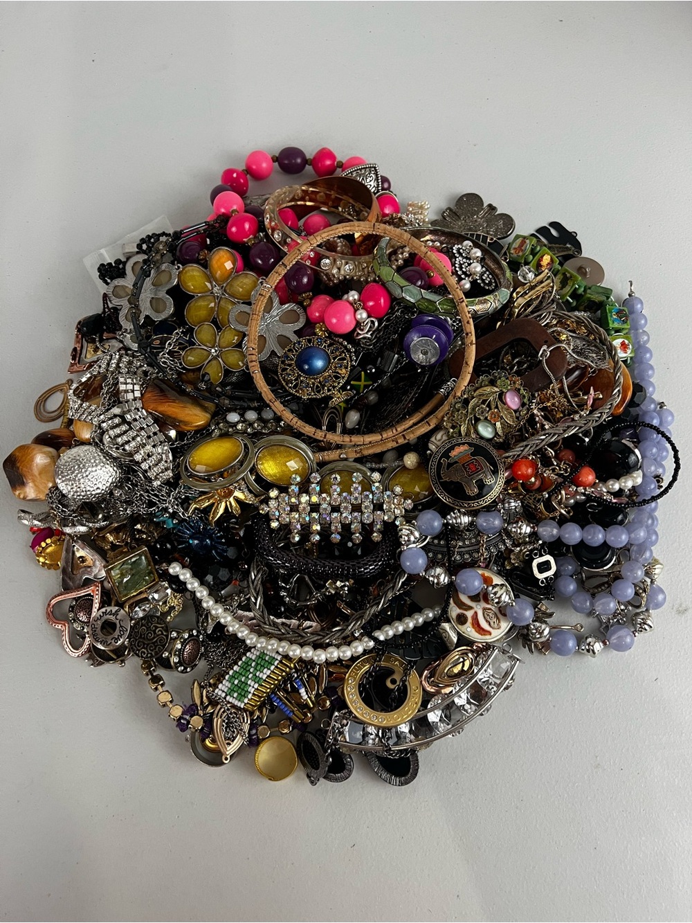 4.1lbs Crafting Jewelry/Beads Lot